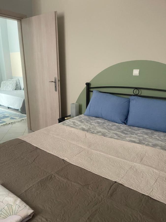Cozy Minimal Apartment Πειραιάς Εξωτερικό φωτογραφία