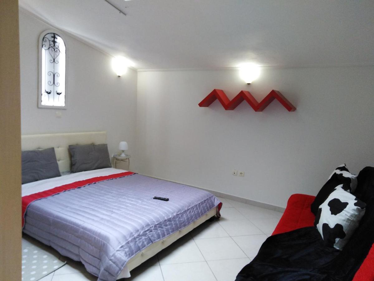 Cozy Minimal Apartment Πειραιάς Εξωτερικό φωτογραφία